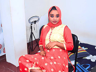 My Mom Best Friend Come To Me And Offer Me To Have Sex With Her