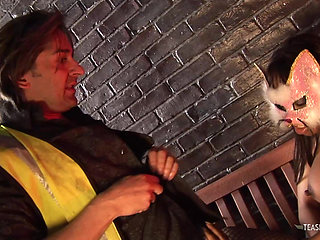 Construction worker fucks a busty black chick on the bench outdoors