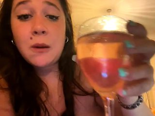 Love Chat Big Boobs Brunette Masturbating For Cam