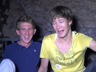 Amateur Sex Tape with Twink 18 Yo and Older