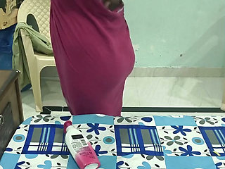 Anu Bhabhi ki romance video and Bedroom Sex mms video New