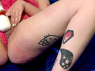 BBW Teen Solo with Hitachi