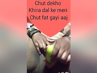 Desi Indian Bhabhi Fingaring Whit Cucumber So Hard Fucked Pussy Pumping Pussy