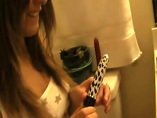 The Porn Nerd: Jody: Bathroom Blowjob