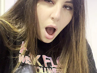 My Pierced Pussy Close up