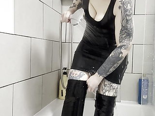 Latex shower time