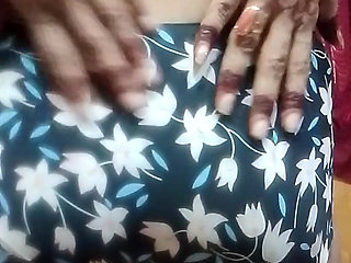 Najma Khatun shows her