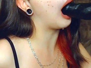 Masturbating solo babe loves her toys