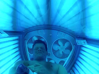 Cum monster in tanning bed