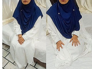 Gorgeous Muslim Babe Was Banged by Her Hubby