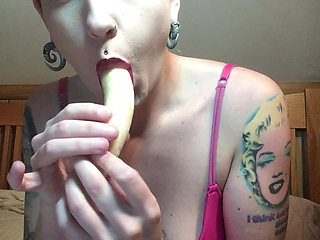 Red Lipped Banana Blowjob