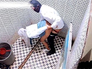 Amateur college girl Clarelia shows off her beautiful body in the shower