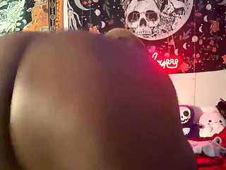 Booty Shaking Smackin & More!