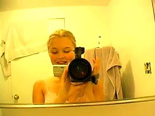 Amateur Blonde Loves Small Dicks