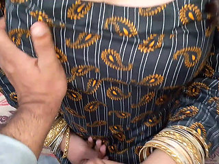 Aunty, who lives in the neighborhood, invites Rahul to her house on the pretext of bringing him fruit