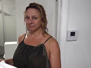 Big-Tits Moms Wet Homecoming: Amateur Blowjob Creampie