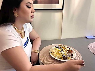 Amateur Homemade: Big Booty Stepsister Diana Rius Gets Fucked Doggystyle by Stepbrother