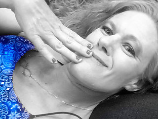 Landlord Gives Tenant Cock Rating