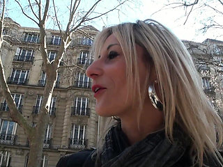 Cali Cruz, a Pretty Mature Woman, Kisses on the Sofa