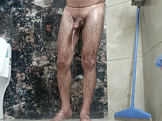 Indian desi police officer get sucked and shower with neighbour and army officer