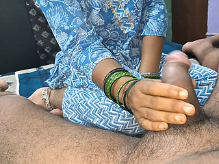 Indian desi couple quick blowjob cum in mouth