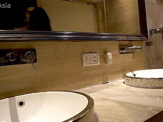 Late Night Sex Moves From Bed to Bathroom