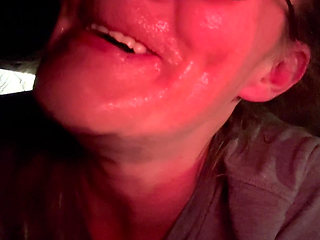 Wife Fuck and Suck Back Seat With a Facial