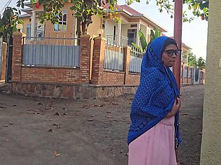THE  ARABIAN GIRL TRYING TO SQUIRT OUTISIDE NEAR THE ROAD