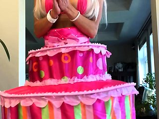 busty blonde babe natural boobs big breasted babe di