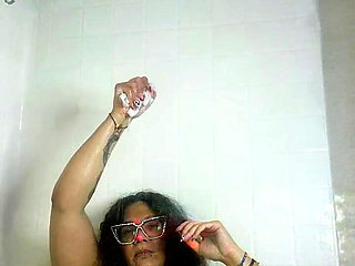 Going Live Chat with Me Whilst I Bathe
