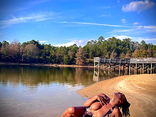 MATURE EBONY COUGAR MAKING FETISH CONTENT OUTSIDE PT 3