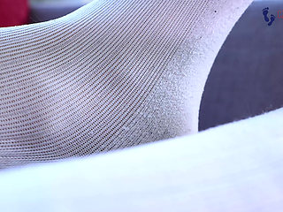 Two Sisters Foot Growth and Compare