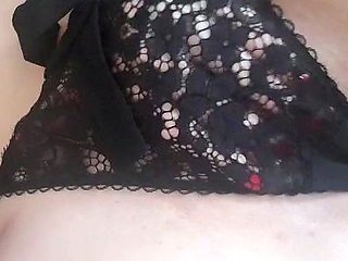 Pulled amateurs close up car sex