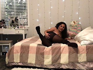 Brunette Solo Webcam Masturbation
