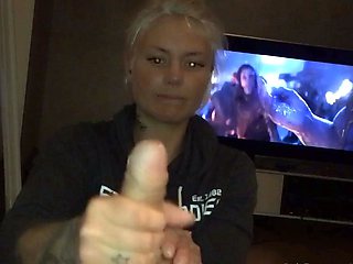 Close up MiLF getting it in the ass