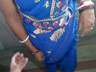 I saw my stepsister fingering her pussy in the bedroom and then secretly fucked her