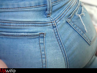 TouchMyWife - White Wife Hunts for BBC - Katie Kingerie