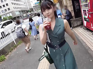 Creamy Kiss Stroll: Teasing Mouthful, Swirling Every Warm Drop - Asian Teen Outdoor BJ, Part 1