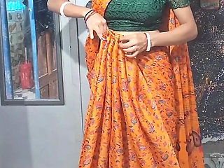 Tight Pussy Desi Bhabhi in Saree Fucked Hard by Devar in Hindi Audio