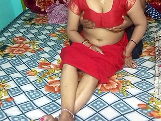 Beautiful Bhabhi Having Romance