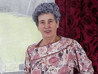 Rosa's old clip by OmaHotel