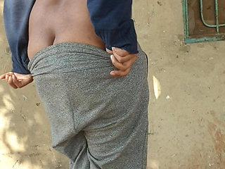 Akeli house wife ki mastiyaan