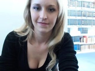 Amateur Blonde Teen Plays Solo with Toy Webcam Porn