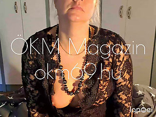 Vicky Wilfing play with me