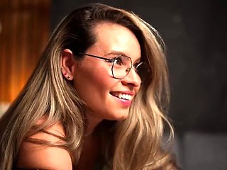 Close up MiLF getting it in the ass