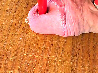 Under Red Heels, cam 2