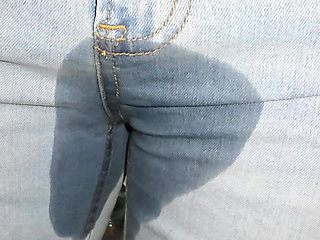 Letting go for over 2 minutes in women's jeans
