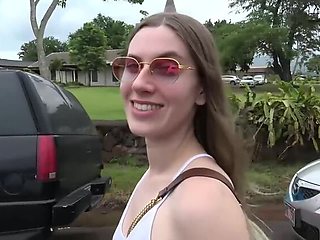 Niki Snow's Unforgettable First Day in Hawaii