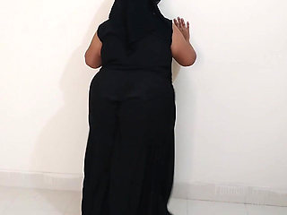 Moroccan Monica Gets Horny While Her Husband Is Not at Home, Gets Fucked by a Stranger