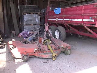 Milf seduced guy with massive cock and fucks at the barn